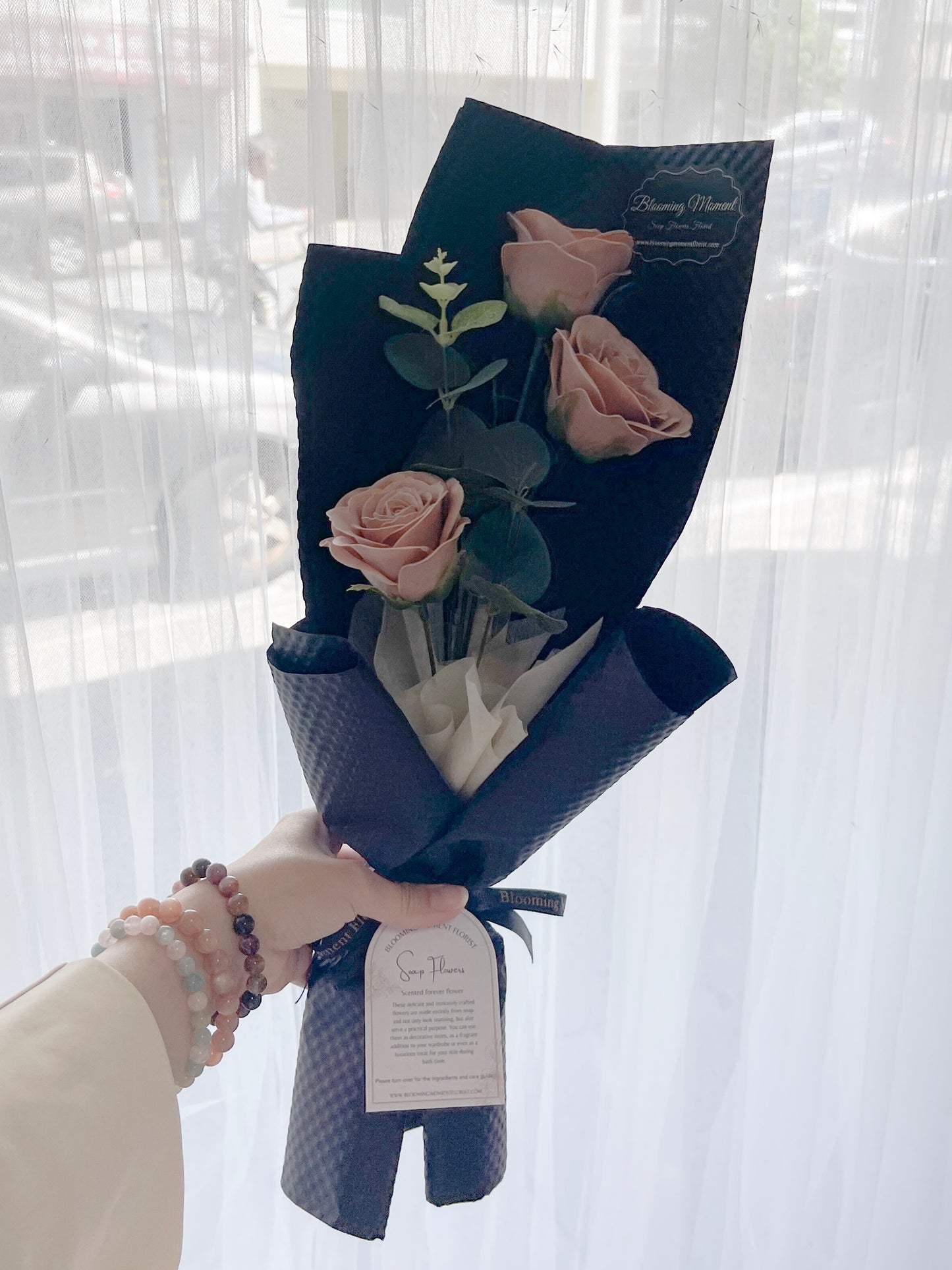 [SOAP FLOWER] Midnight Cappuccino Rose Ensemble Soap Flower Bouquet